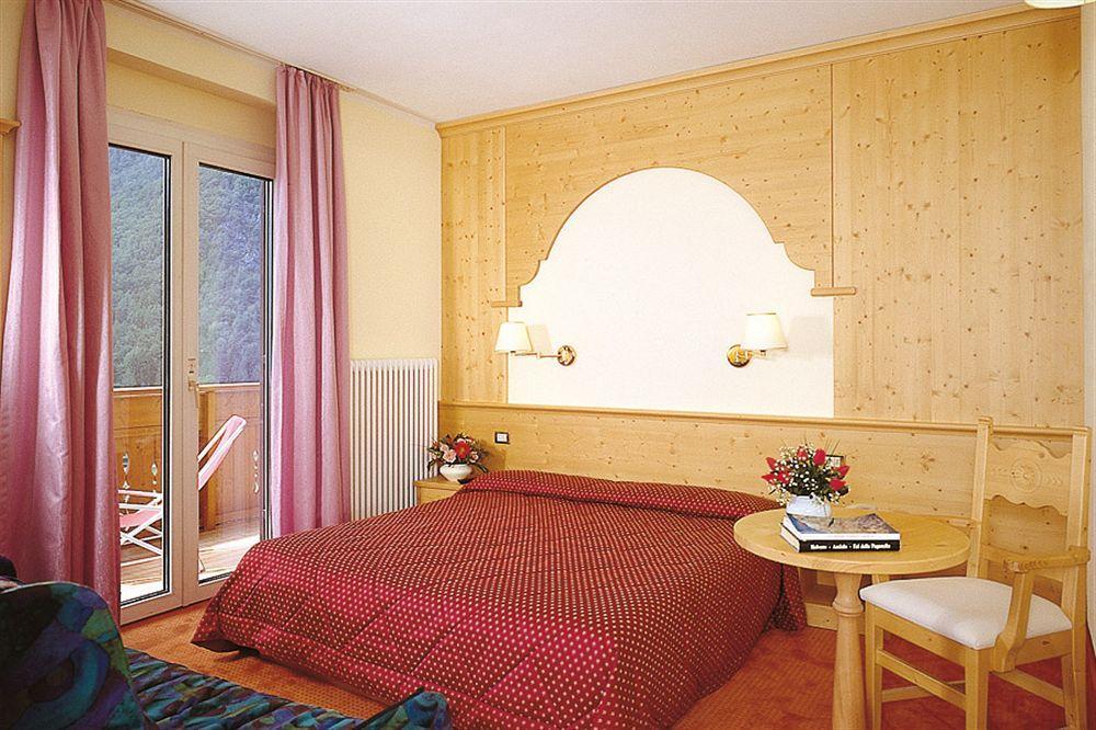 Hotel Olympia مولفينو المظهر الخارجي الصورة